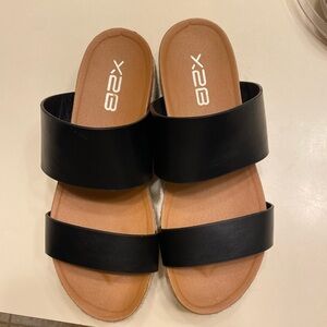 X2B Slip-on Sandals Size 8